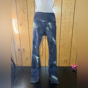Lululemon Athletica Black and Green Camouflage Leggings